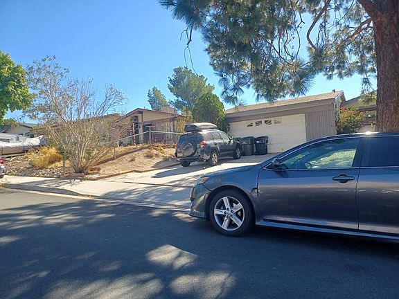 4th image of 14832 Canna Valley St