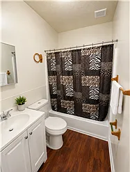344 Price St — Photo 10