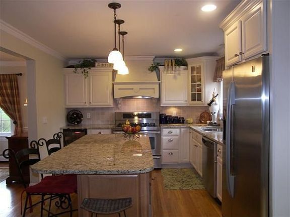 Kitchen 1