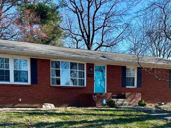 114 Molly St, Versailles, KY 40383