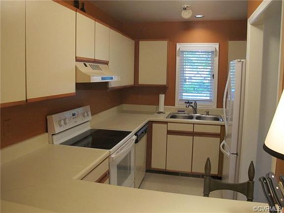 4th image of 3102 Windmoor Ct