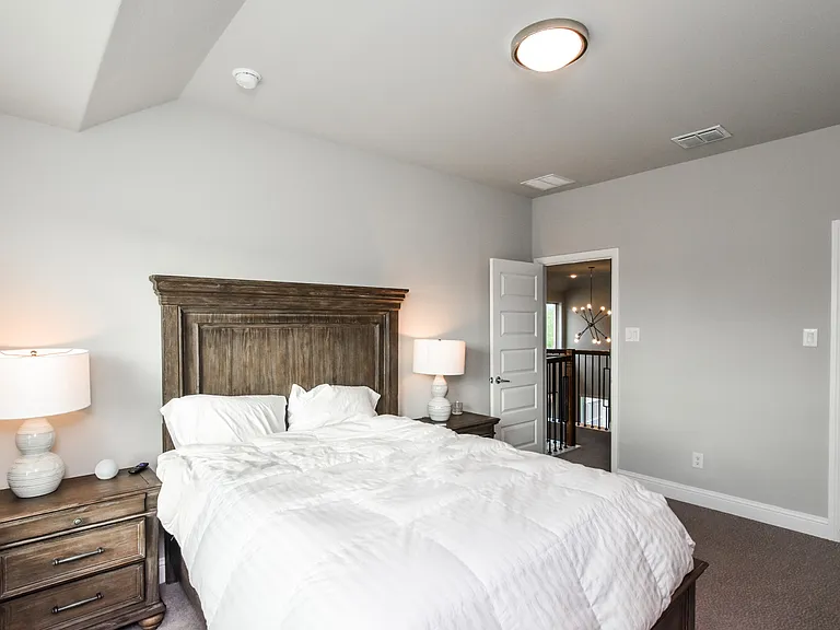 2516 Maidenhair Rd — Photo 23