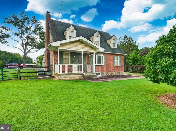 1819 Larkin Rd, Upper Chichester, PA 19061