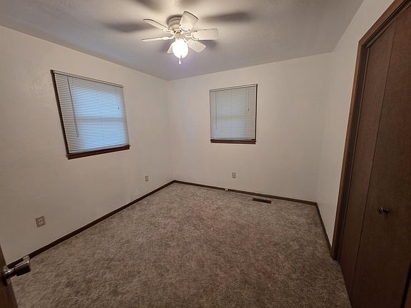 5th image of 517 W 36th St