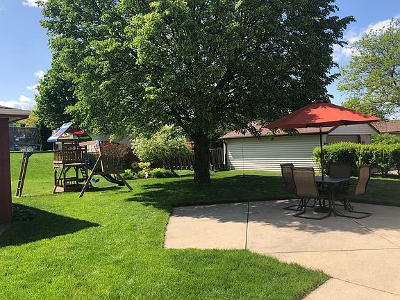 4th image of 10005 S Jennifer Ln