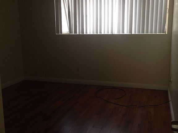 4th image of 4240 S Figueroa St APT 14