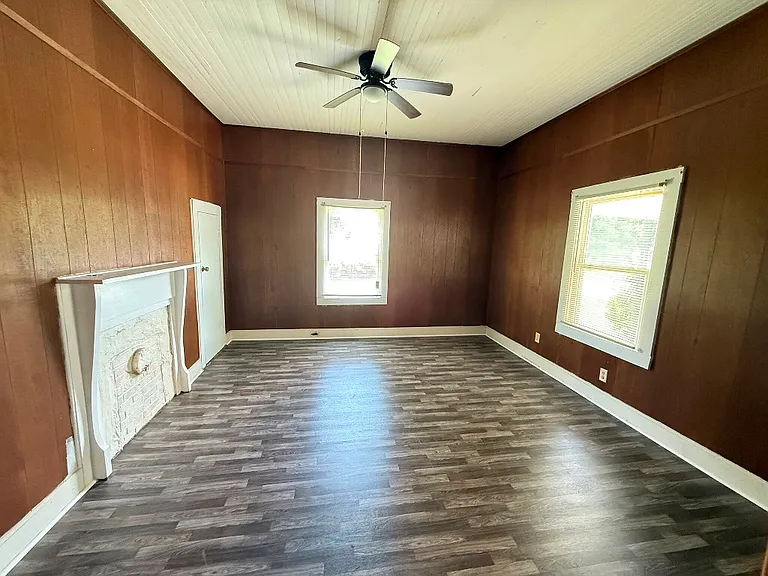 3768 S Walnut St — Photo 4