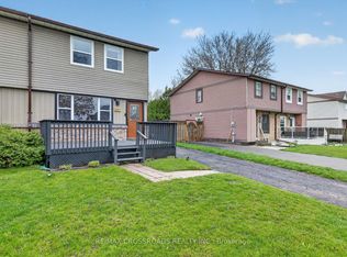 357 Pompano Ct, Oshawa, ON L1K 1M9