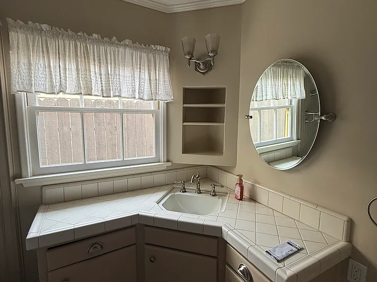 12901 Woodbridge St — Photo 12