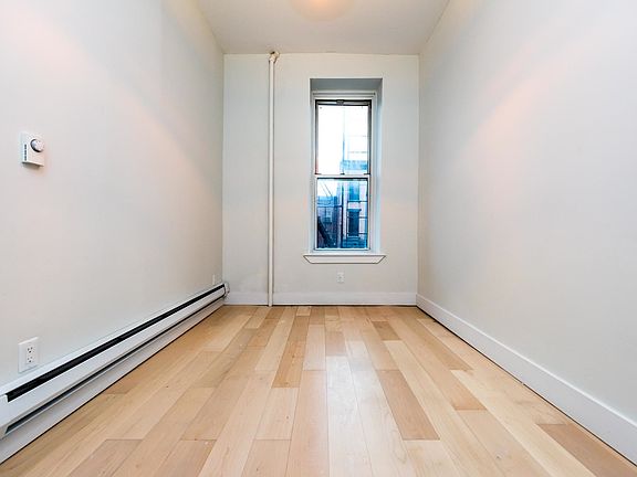 3rd image of 685 Dekalb Ave