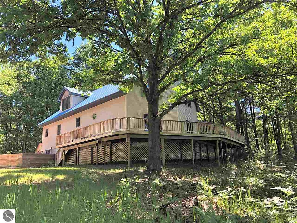 1st image of 2795 Kettle Lake Rd NE