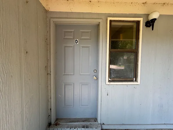N Joplin Pl, 406 Joplin Pl #D, Russellville, AR 72801