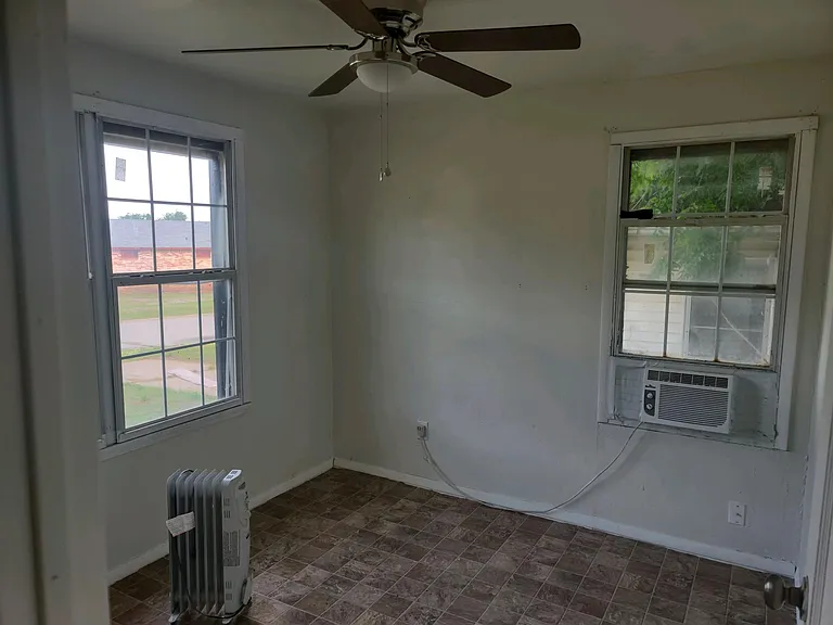 1813 Peachtree Ave — Photo 6