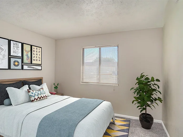 Waterford Apartments — Photo 10