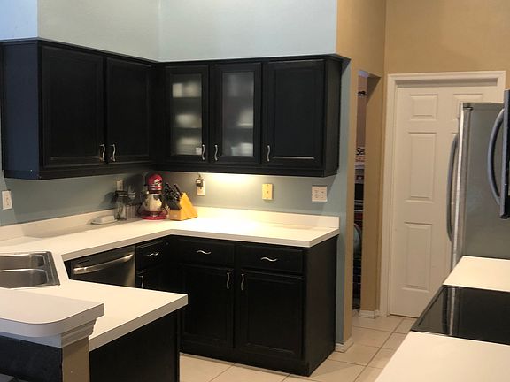 3rd image of 7918 Lakeside Woods Dr