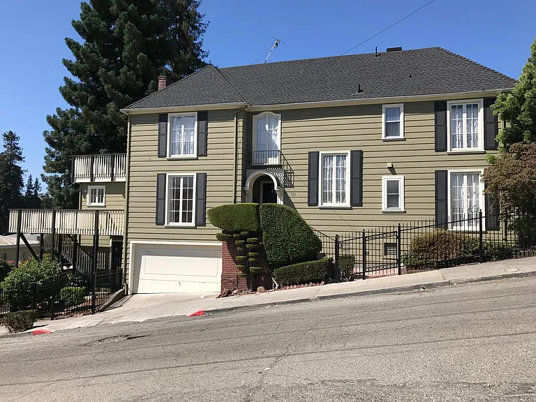 551 Prince Street: Duplex Unit. The unit is on the main floor of the house.