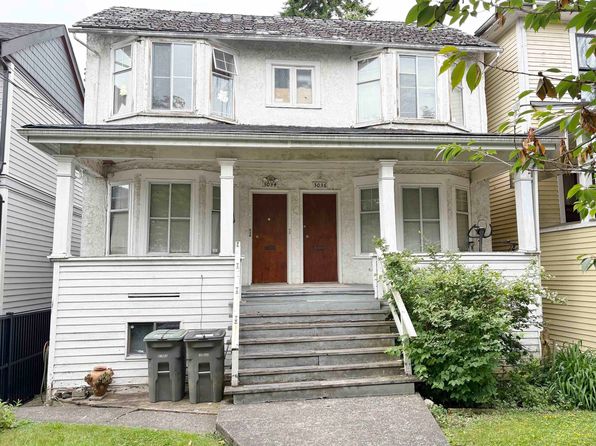 3034 Glen Dr, Vancouver, BC V5T 4C1