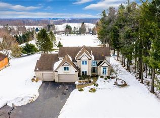 23 Osage Trl, Spencerport, NY 14559