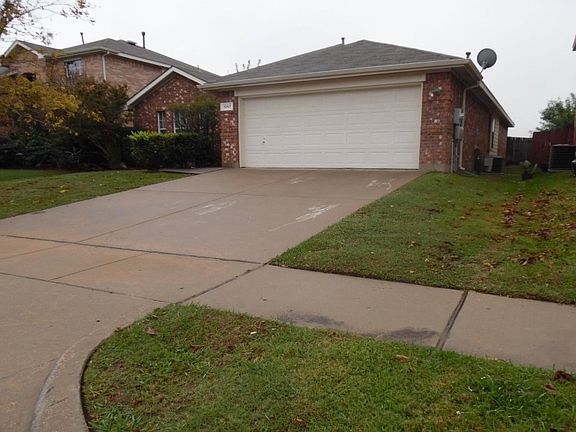 2nd image of 1067 Westbrook Ct
