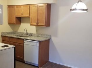 302 Oak St #4, Cincinnati, OH 45219