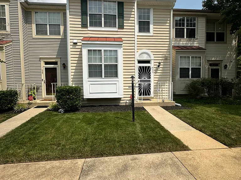 953 Dunloring Ct — Photo 1