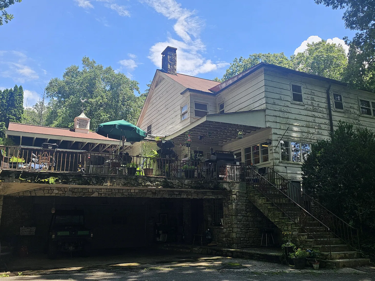 5 bed, 4.5 bath, 3960 sqft, $2,000 — Photo 4