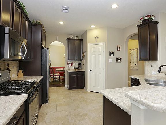 5th image of 27207 Buffalo Hills Ln