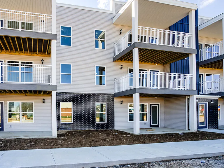 Cypress Point Apartments — Photo 58