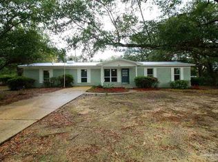 5200 Springdale Dr, Milton, FL 32570