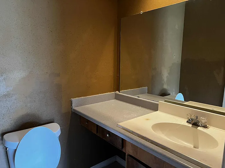2100 Wilcrest Dr #114 — Photo 11