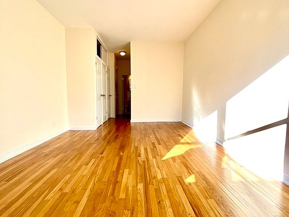 3rd image of 527 E 88th St APT 5A