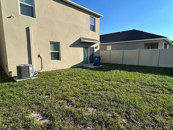 4th image of 1383 Berry Ln