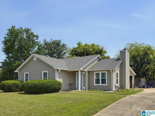521 Warrior Dr, Alabaster, AL 35007