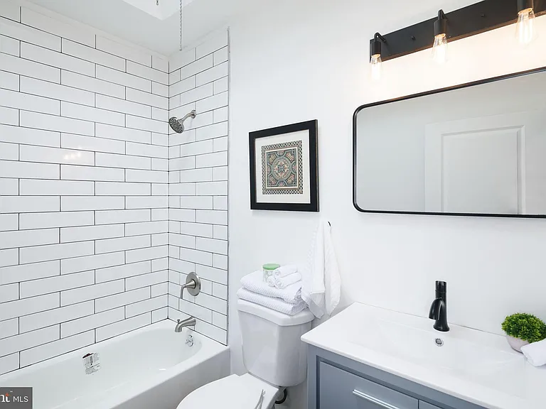 1424 S Marston St — Photo 15