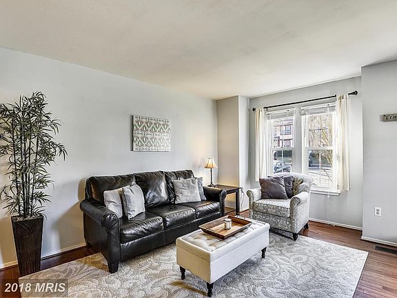 Spacious Living Room