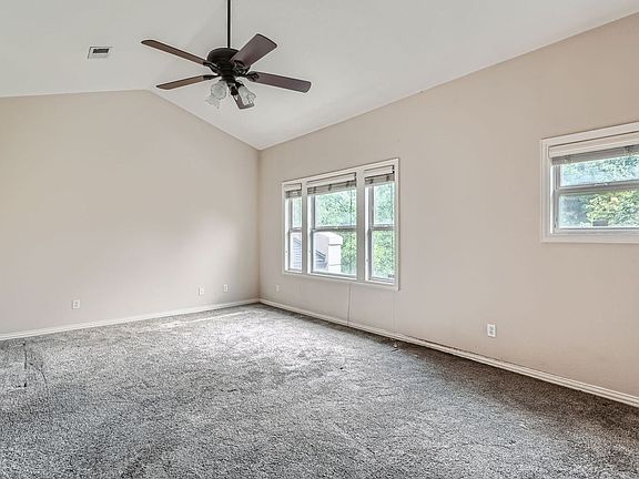 5th image of 15 Jackson St Unit C