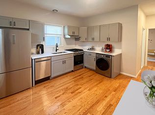 150 Brown St APT 1R, Waltham, MA 02453