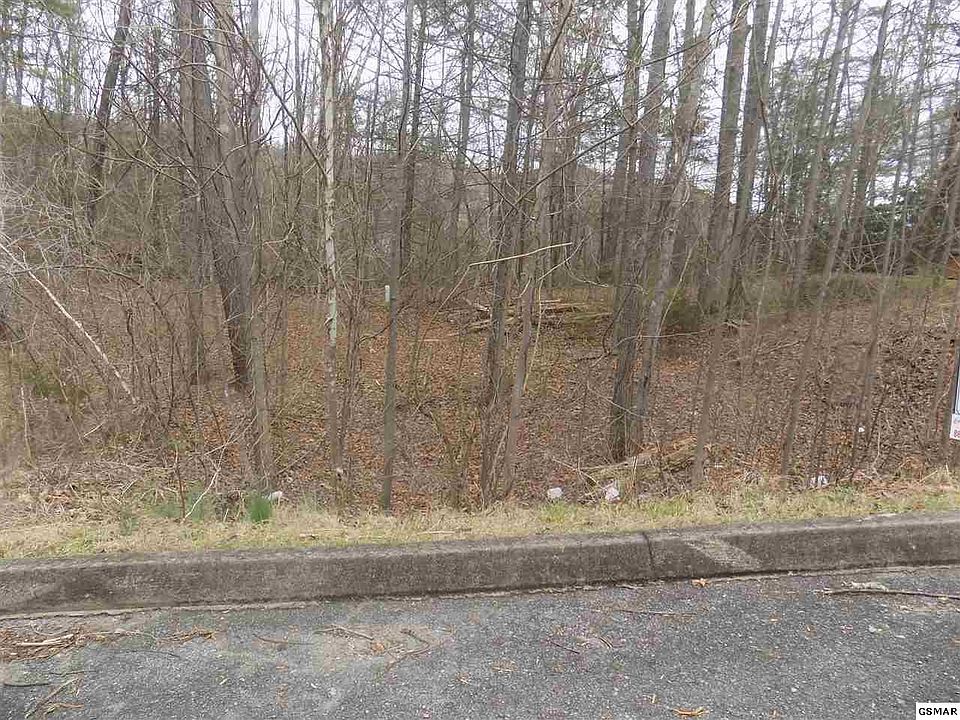 2nd image of 22 Briar Patch Ln #22