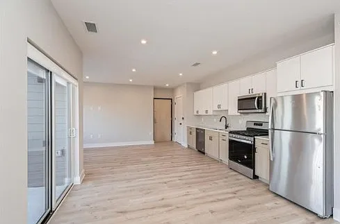 201 Randolph Ave #104 — Photo 1