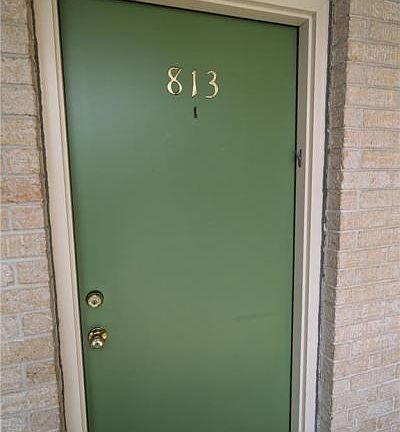 2nd image of 2704 Whitney Pl APT 813