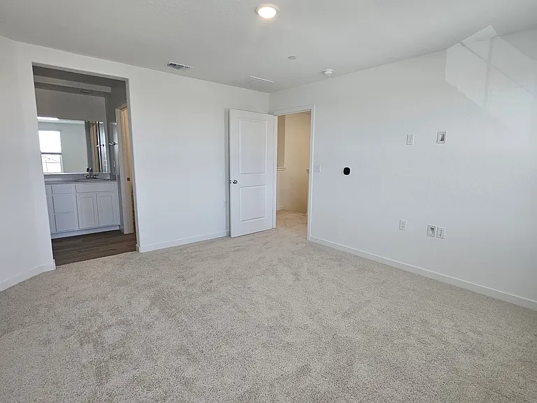 4730 Sami Jo Dr — Photo 40