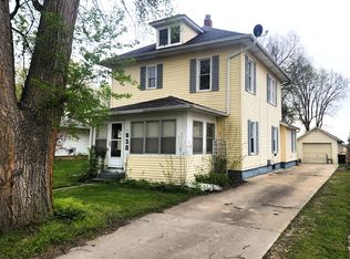832 5th St, Erie, IL 61250