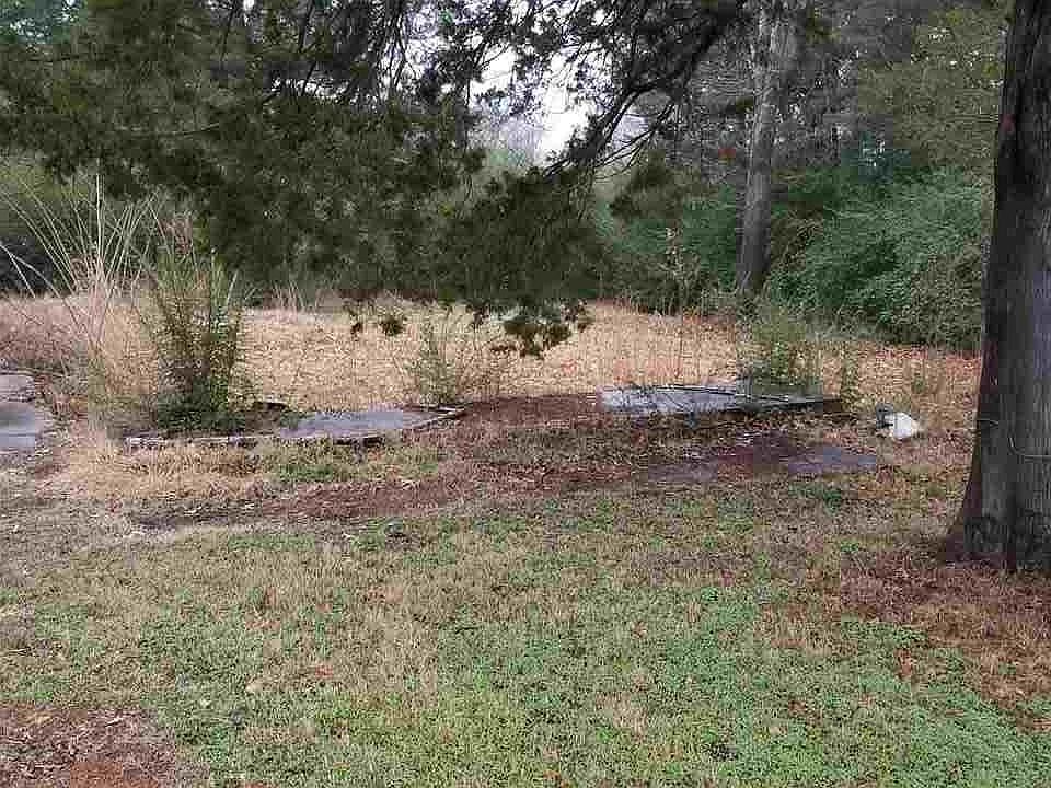 2nd image of 7 Overstreet Cir