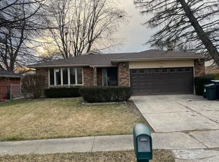 744 School Ave, Matteson, IL 60443