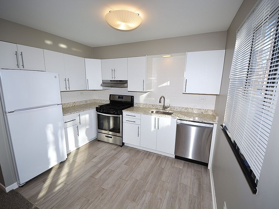 1st image of 319 Bluff Ave APT 1C