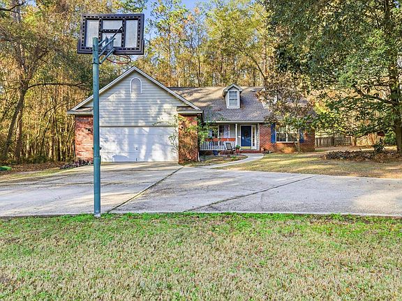 3rd image of 2802 Green Forest Ln