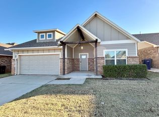 9412 NW 89th St, Yukon, OK 73099