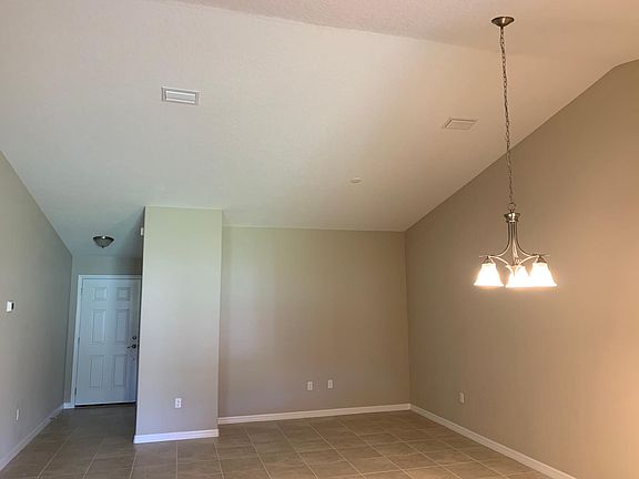 4th image of 35 Pine Hurst Ln #B