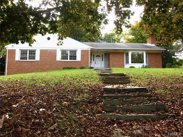 1st image of 401 Carpenter Ave