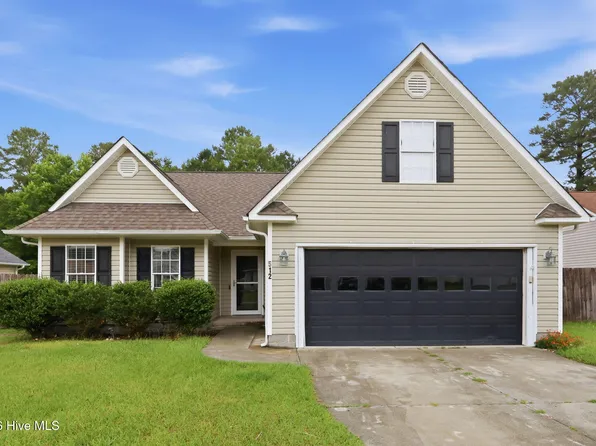 512 Blackberry Court, Hubert, NC 28539